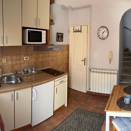 Garsonjera Zvezdara Lägenhet Belgrad Exteriör bild