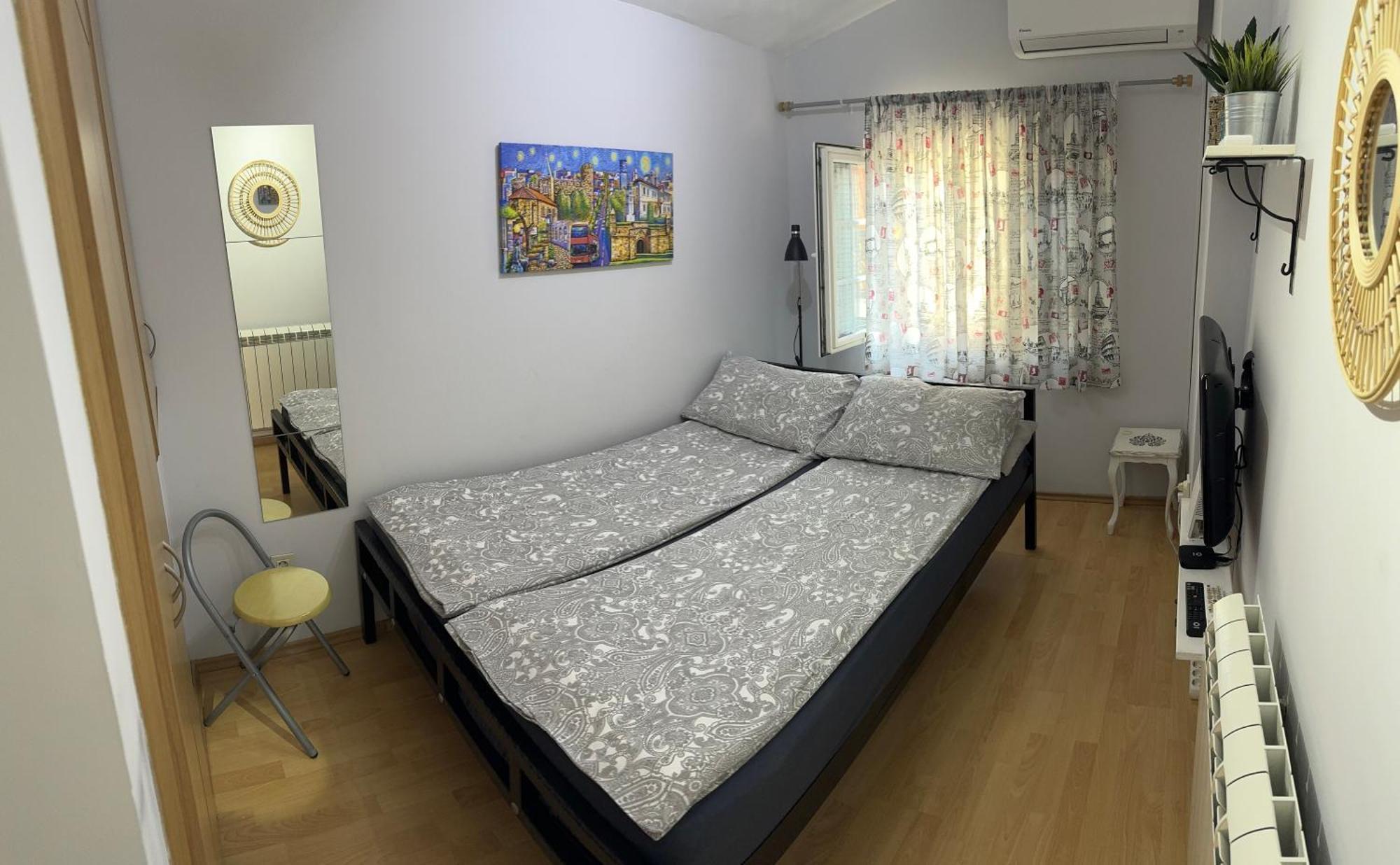 Garsonjera Zvezdara Lägenhet Belgrad Exteriör bild
